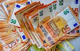 Как наказали белоруску, которая пыталась провезти через аэропорт Минска 44 тысячи евро без декларирования