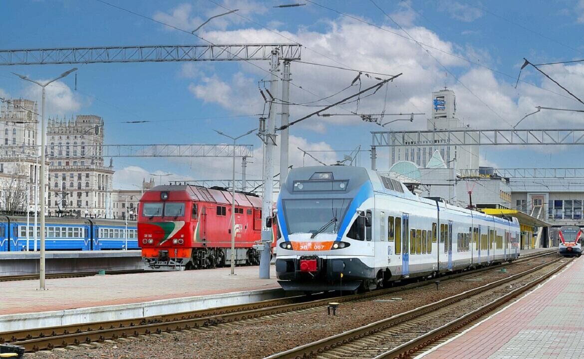 Белорусская железная дорога назначила 60 дополнительных поездов на праздники