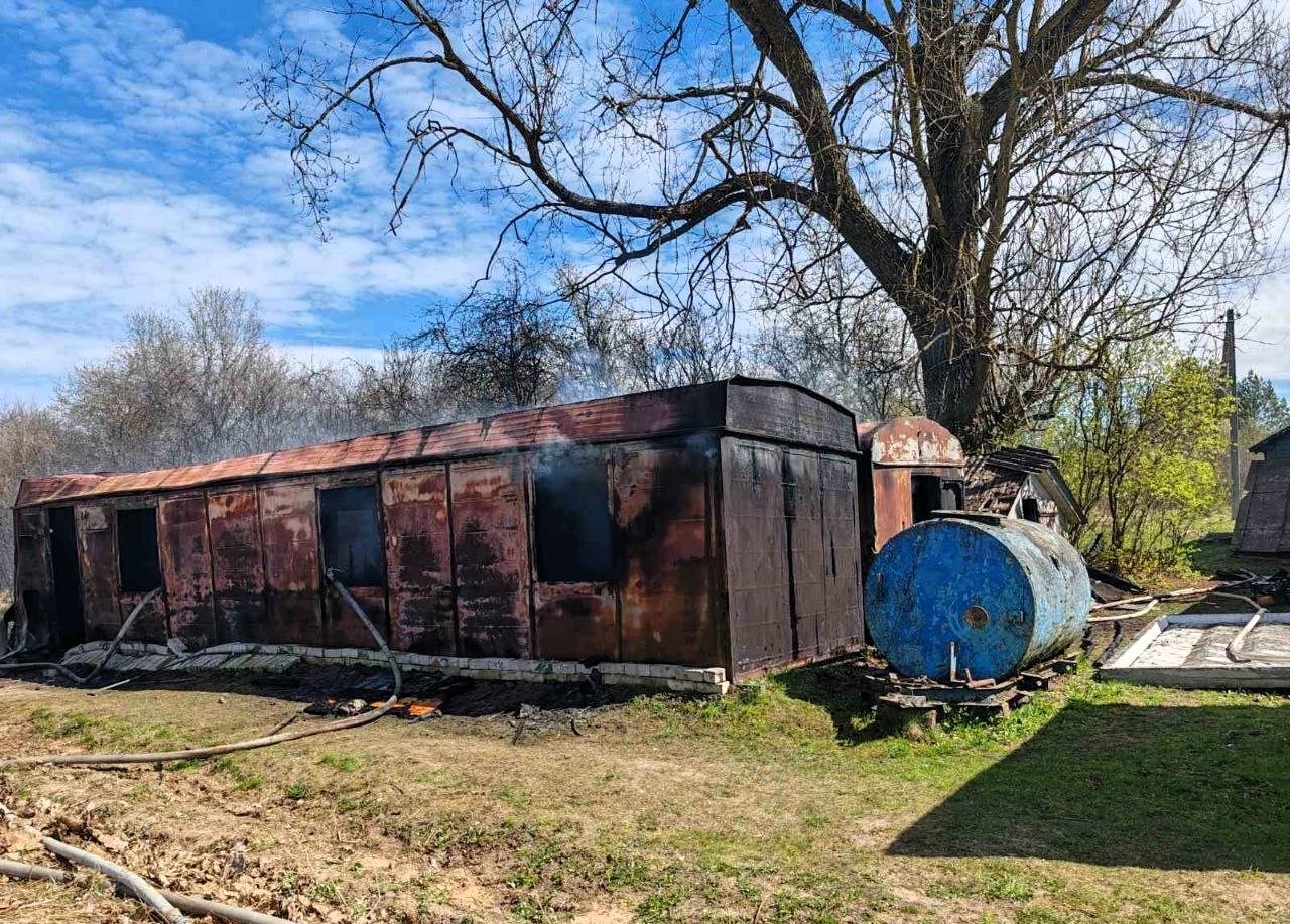 Металлический вагончик-бытовка горел в Воложинском районе