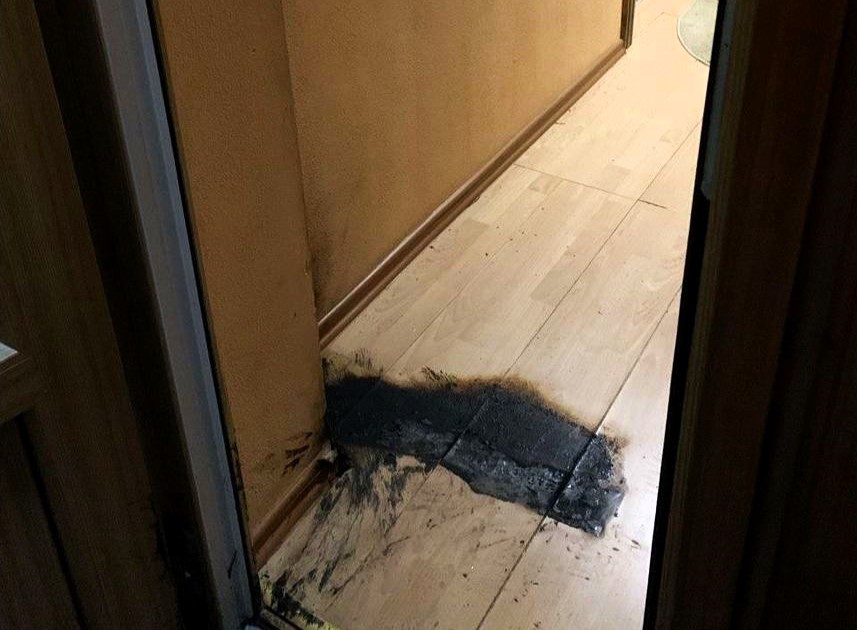 Мужчина в Островце сам потушил пожар в доме