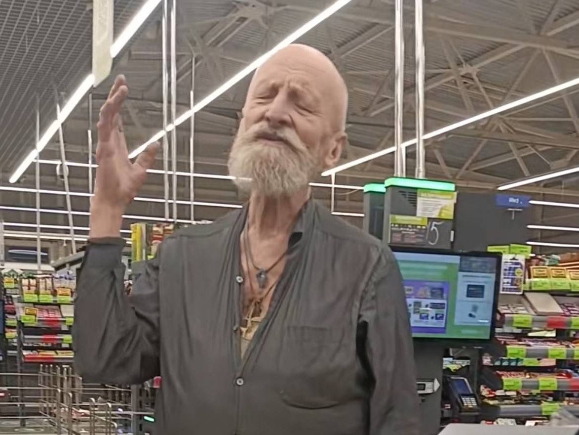 Жителя Молодечно многие узнают, потому что он очень оригинален. Смотрите, чем на этот раз удивил