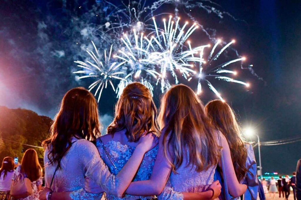 Студенты заплатили за VIP-праздник, которого не будет