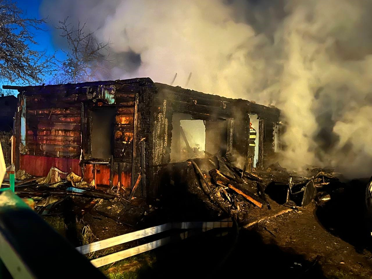 Пожилые супруги найдены мертвыми на ночном пожаре в Логойском районе