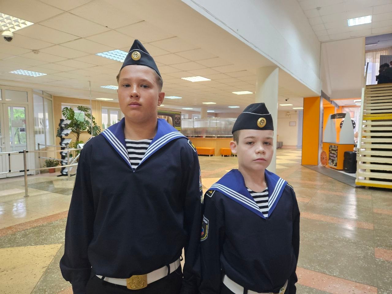 В гимназию Молодечно приехали кадеты из Тамбова