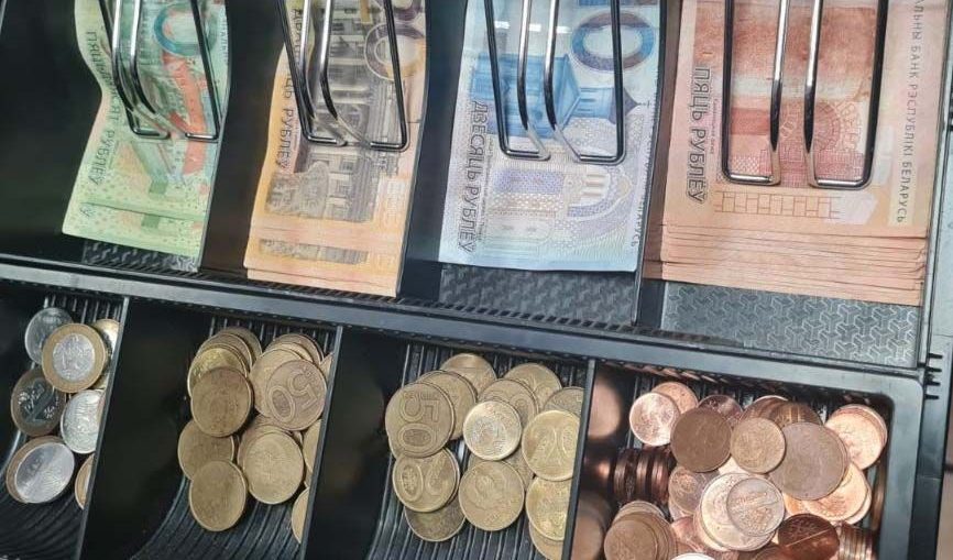 Изменили правила обмена повреждённых белорусских денег