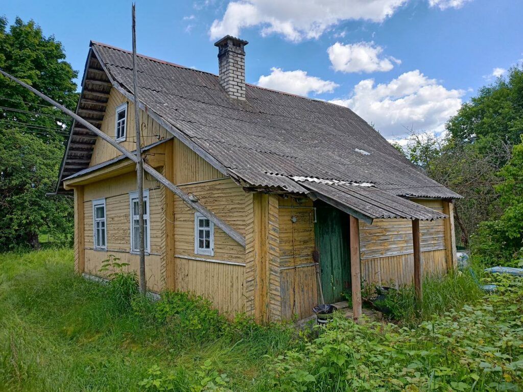 В Мядельском районе обокрали дачный дом