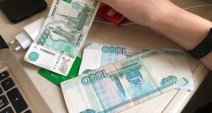 Один из белорусских банков втрое увеличил комиссию за приём наличных российских рублей