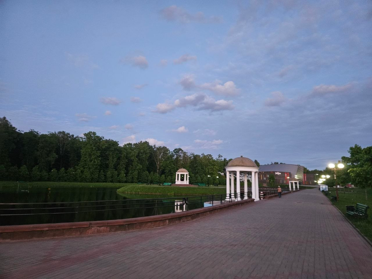 В Молодечно приглашают 3 июля заняться пилатесом в городском парке
