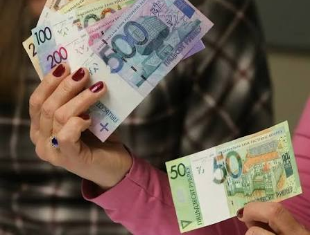 Мошенница взяла в долг у продавцов рынка более 205 тысяч рублей