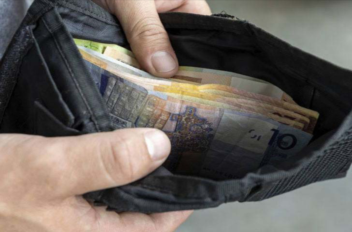 34-летнюю заведующую магазином будут судить за кражу более 340 тысяч рублей