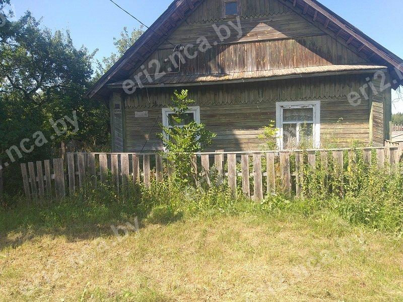Пустующий дом в деревне Вилейского района с огромным участком земли можно купить без аукциона за 45 рублей