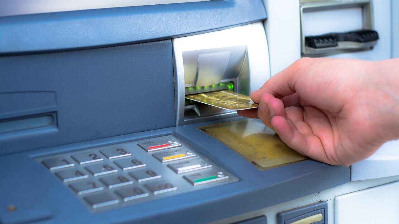 В каких банках возможны сбои в работе карт
