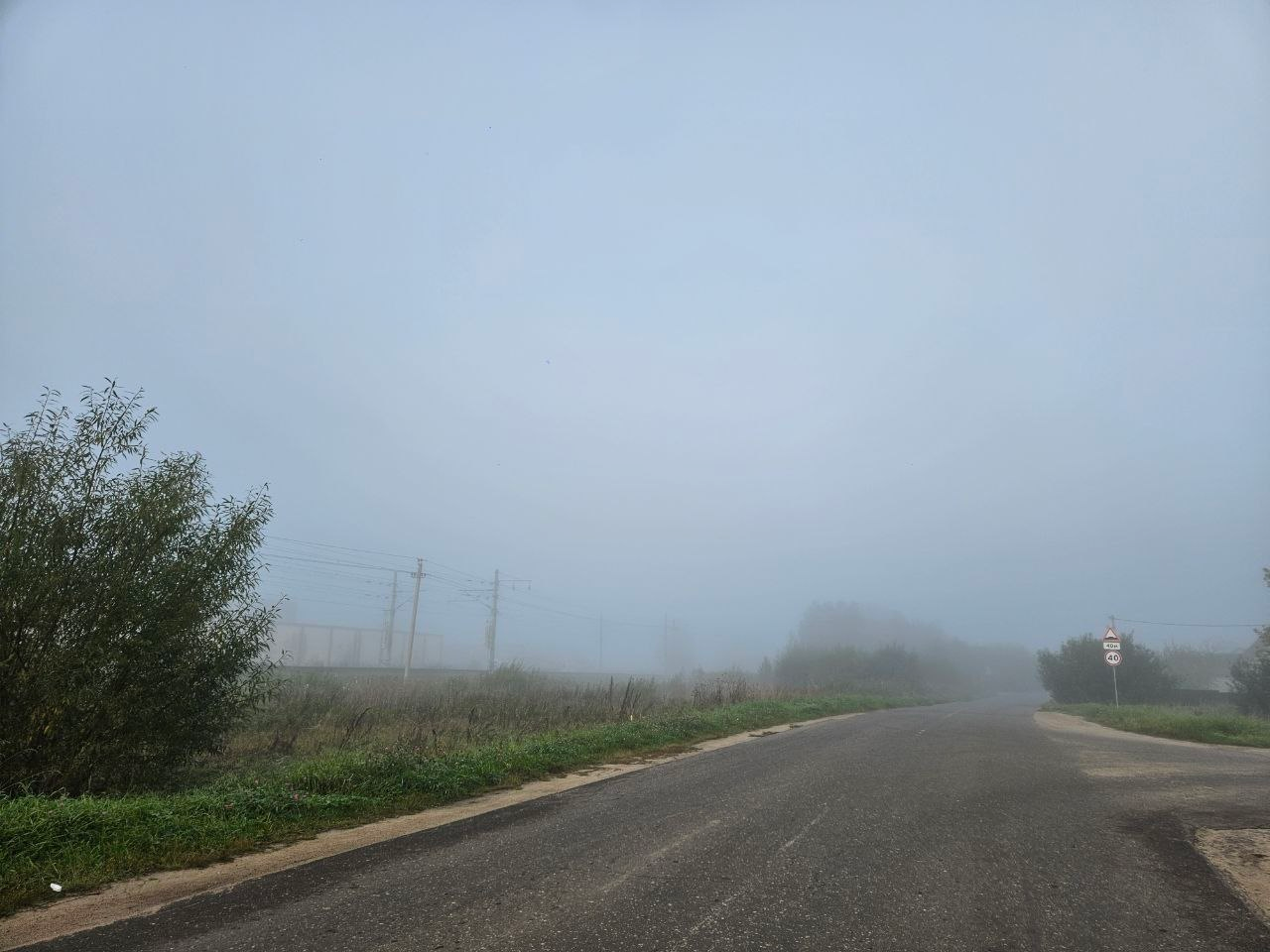 Водителям и пешеходам на одной из улиц в Молодечно следует быть предельно внимательными - поясняем причину